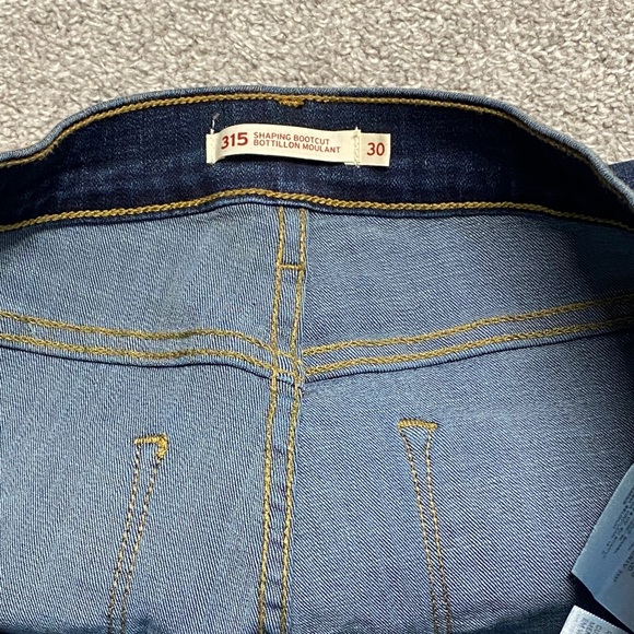 Blue Levi’s 315 Shaping Bootcut, 30 - Picture 4 of 10